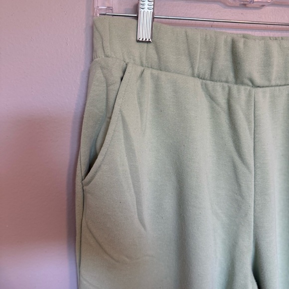 Secret Treasures Mint Green Top L Bottoms M - Picture 7 of 12